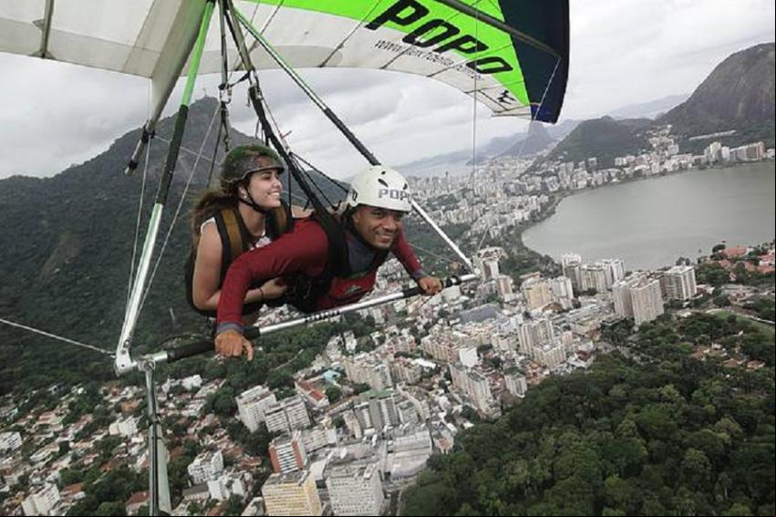 Voo duplo de Asa Delta - Rio-RJ - Foto: Luciano Voo duplo de Asa Delta - Rio-RJ - Foto: Luciano